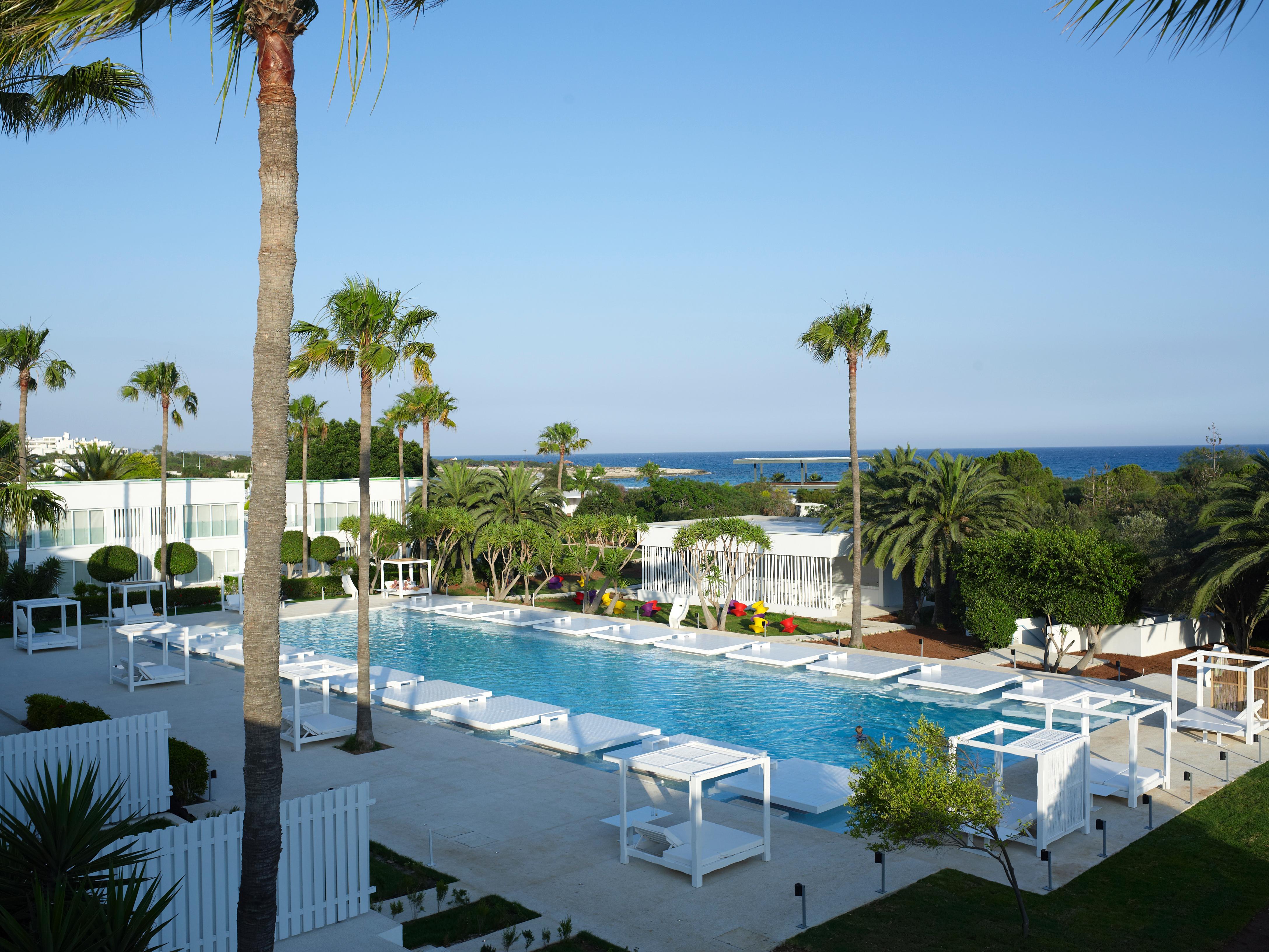 So White Beach Resort Ayia Napa Exterior foto